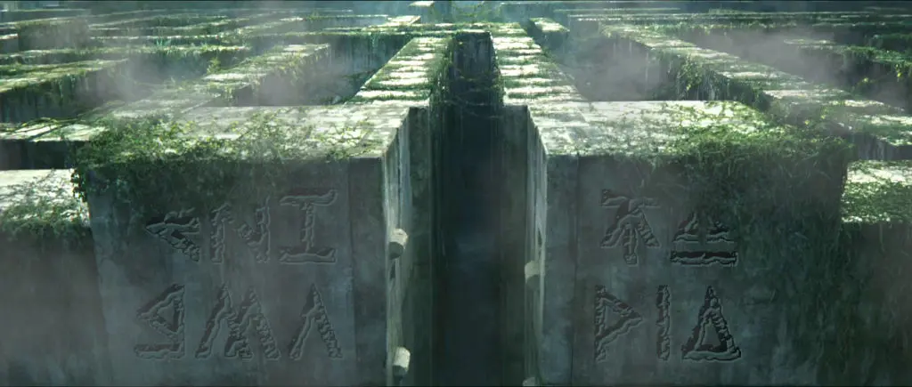 Labirinto con rune mistiche